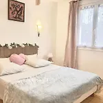 Βίλα 110m2, 7 Pers, Jacuzzi , 3 Chambres, Terrain Clos Et Arbore 2500m2