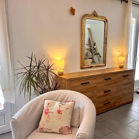 110m2, 7 Pers, Jacuzzi , 3 Chambres, Terrain Clos Et Arbore 2500m2 *