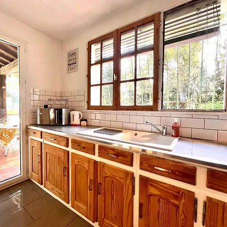 110m2, 7 Pers, Jacuzzi , 3 Chambres, Terrain Clos Et Arbore 2500m2 Villa Trèbes