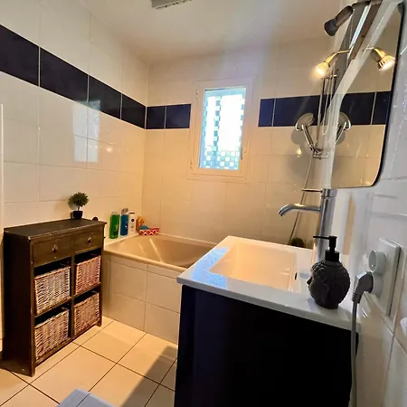 Villa 110m2, 7 Pers, Jacuzzi , 3 Chambres, Terrain Clos Et Arbore 2500m2 *