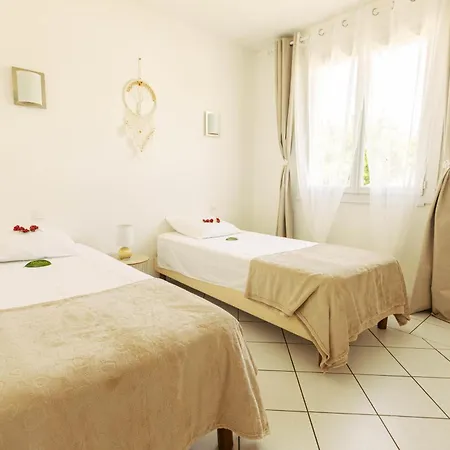 110m2, 7 Pers, Jacuzzi , 3 Chambres, Terrain Clos Et Arbore 2500m2 *